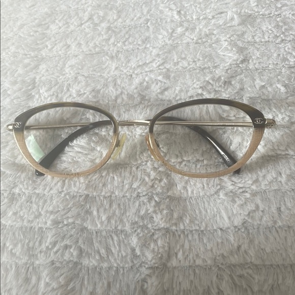 Chanel Cream Semi Half Tortoise Rim Vintage Goldtone Metal Sided Glasses - Picture 1 of 16